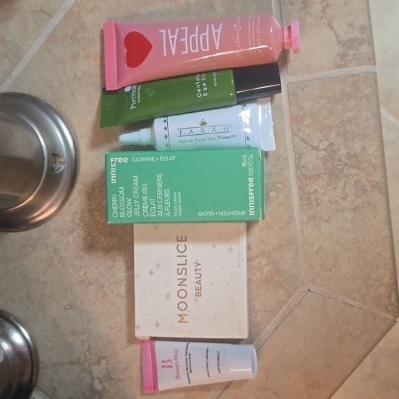 Ipsy bag cosmetics - Picture 1 of 1